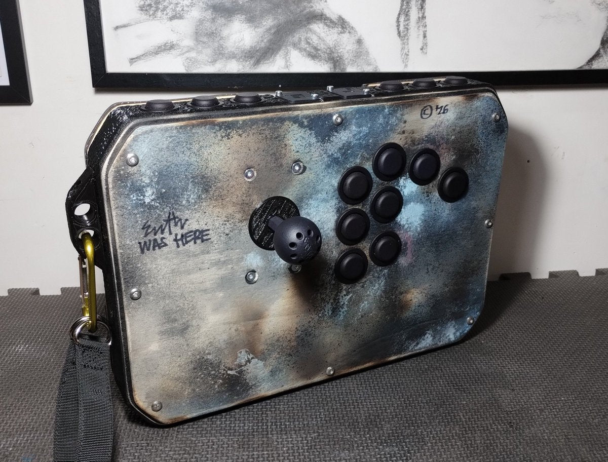 Atlas Slim. 4+2+2. Weathered wooden panels. Ready to ship.